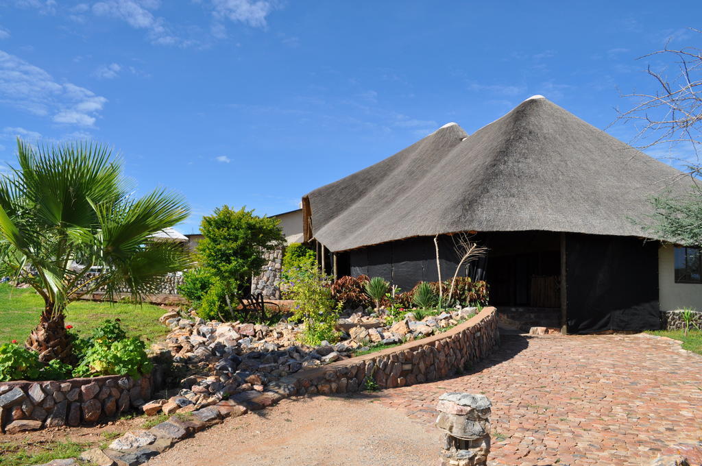 Etotongwe Lodge Оучо Экстерьер фото