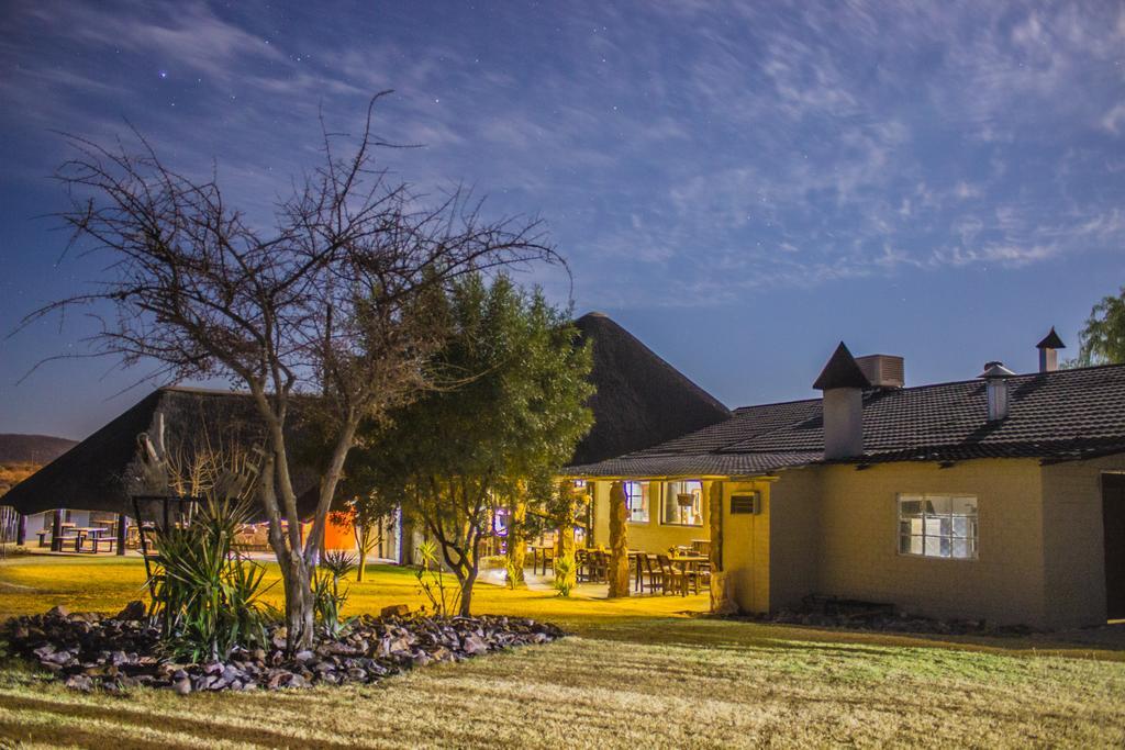 Etotongwe Lodge Оучо Экстерьер фото
