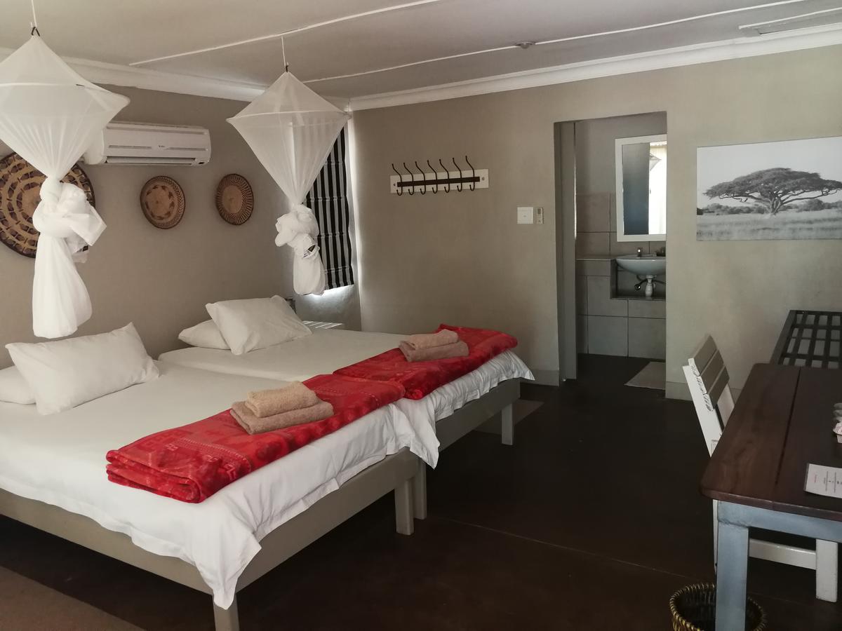 Etotongwe Lodge Оучо Экстерьер фото