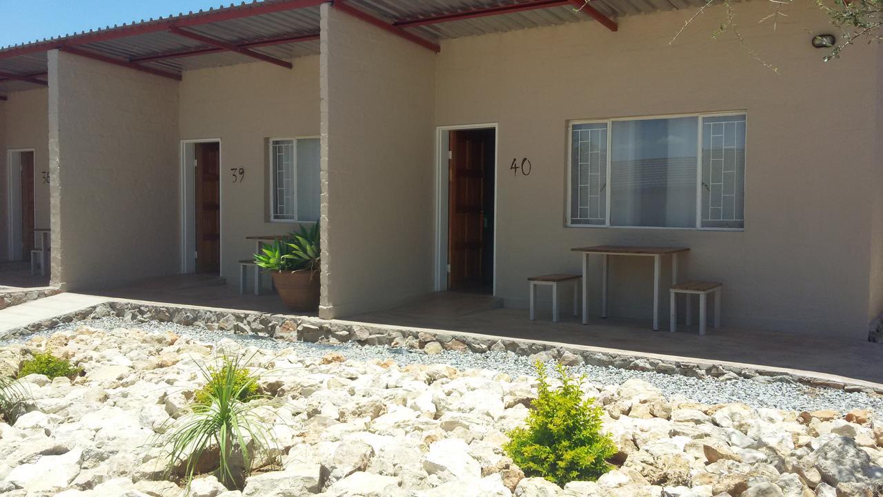 Etotongwe Lodge Оучо Экстерьер фото