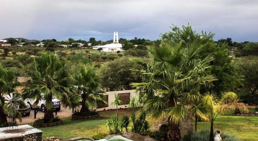 Etotongwe Lodge Оучо Экстерьер фото