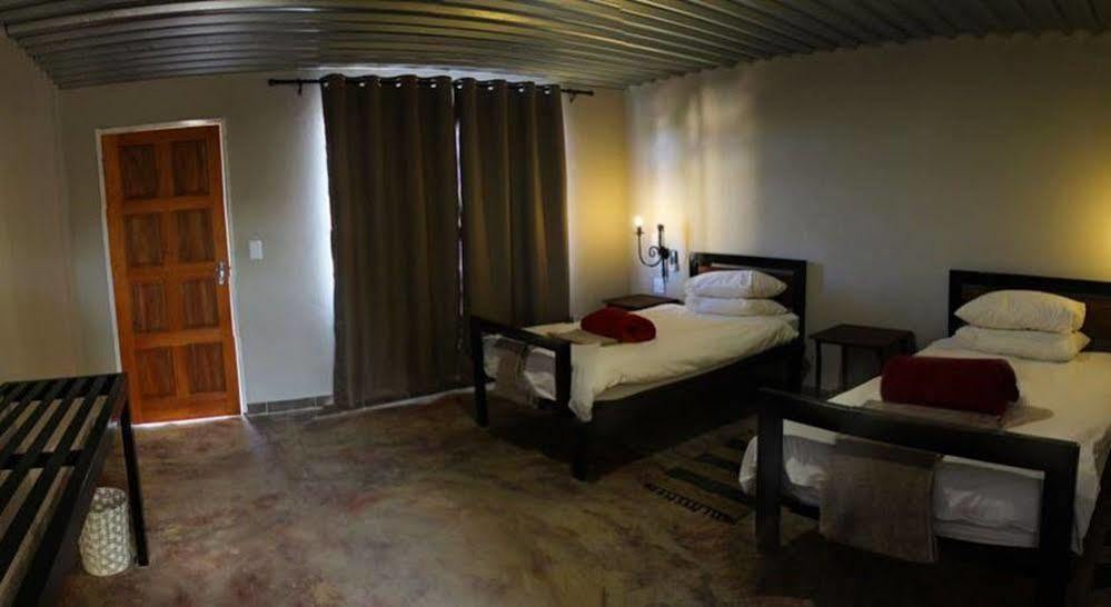 Etotongwe Lodge Оучо Экстерьер фото