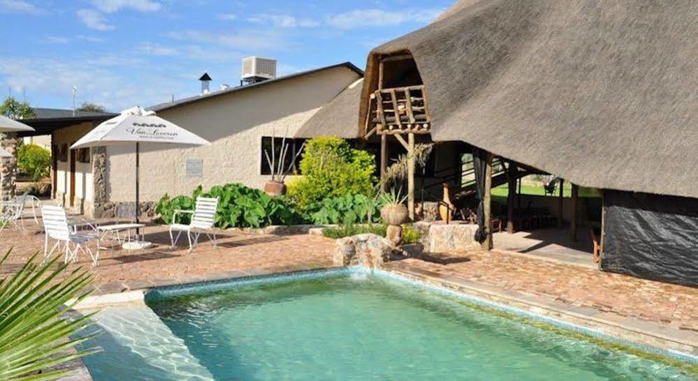 Etotongwe Lodge Оучо Экстерьер фото