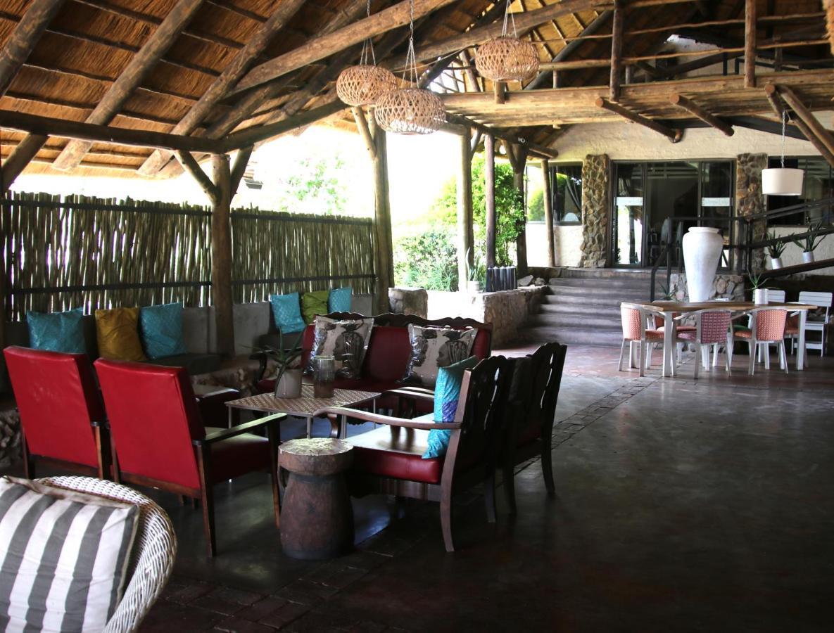 Etotongwe Lodge Оучо Экстерьер фото